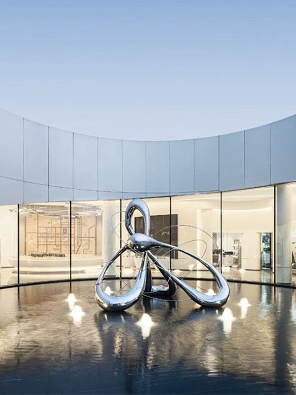 Outdoor Stainless Steel Sculpture